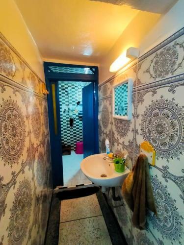 House Elouatia