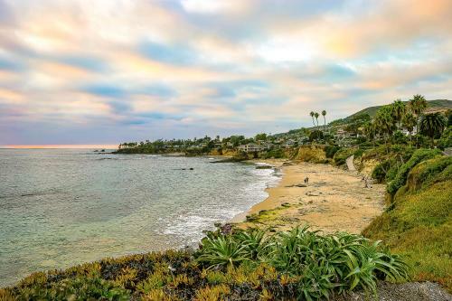 Cliff View II
