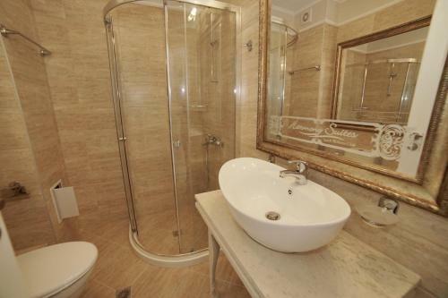 Harmony Suites Apartment