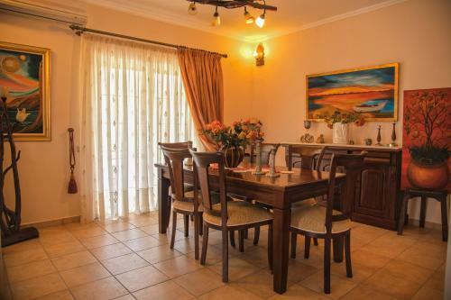 Villa Emily, Soothing Experience, Perfect Getaway