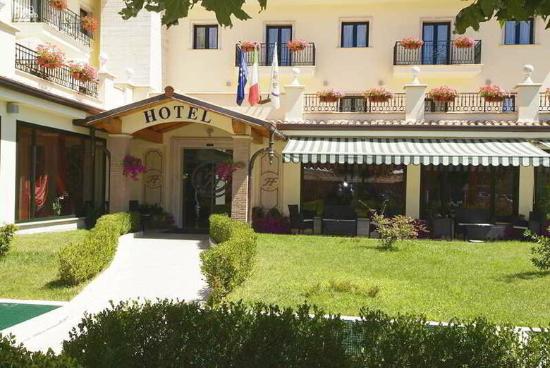 Fashion Hotel