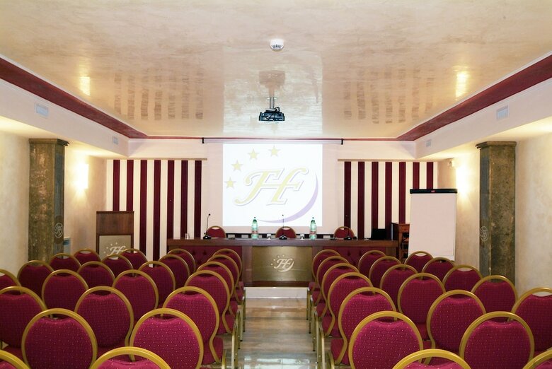 Fashion Hotel