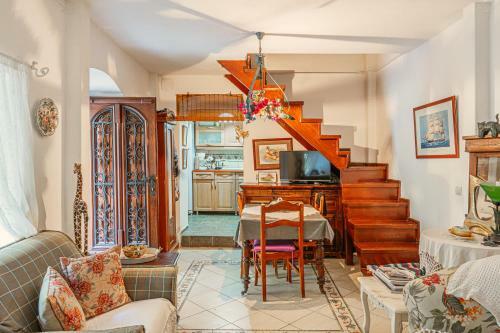 Historical Stone House At Bodrum City Center