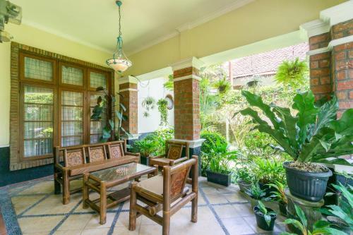 Villa Griya Kencana Jogja By Bukit Vista
