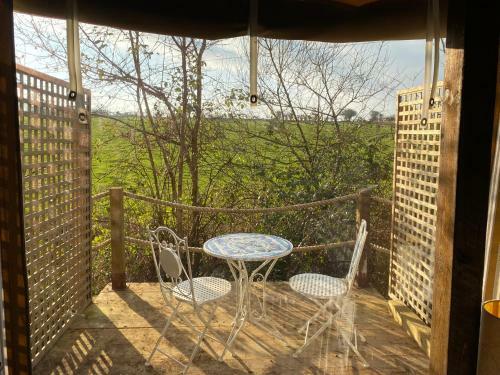 Beautiful Lakeside Safari Lodge
