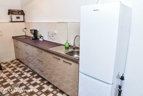 Hostal Pixxel House