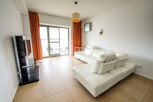Apartment White Tudors Residence Mamaia