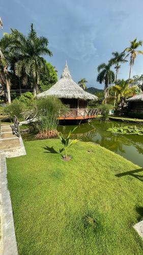 Lodge Hotel Caba�as El Para�so