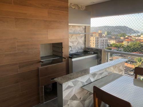 Apartamento Praia Da Enseada Com Vista Para O Mar