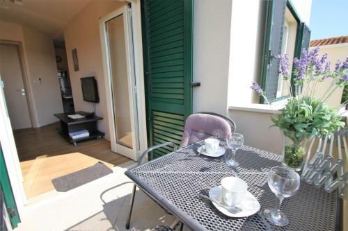 One Bedroom Apartment Bonsai With Shared Pool
