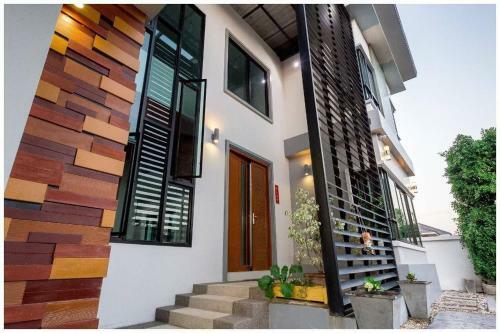 Richly Pool Villa@phitsanulok