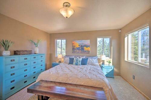 Spacious Woodland Park Home With Mountain Views