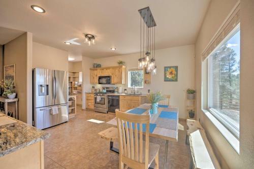 Spacious Woodland Park Home With Mountain Views