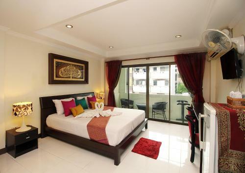 Hotel Sky Silk Decoration House