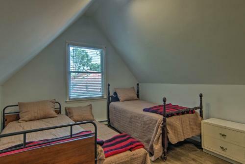 Updated Bethany Beach Home With Deck - 1 Mi To Ocean!