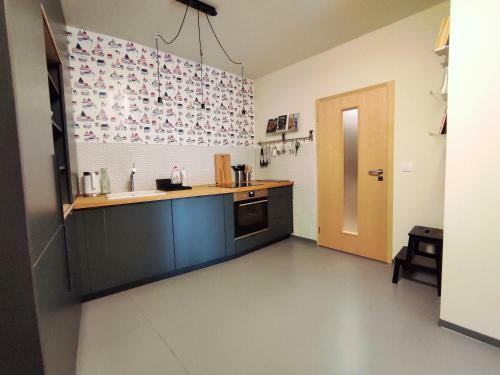 Apartm�ny ?�?ky Lll