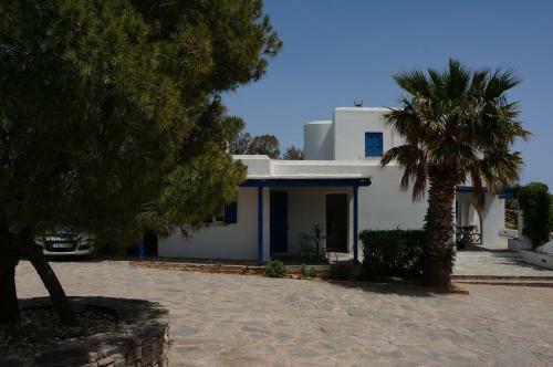 Villa Blue & White At Golden Beach