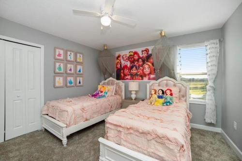 8812cruden Villa