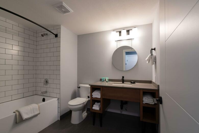 Hotel Comfort Inn & Suites
