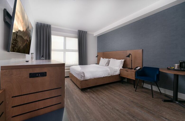 Hotel Comfort Inn & Suites