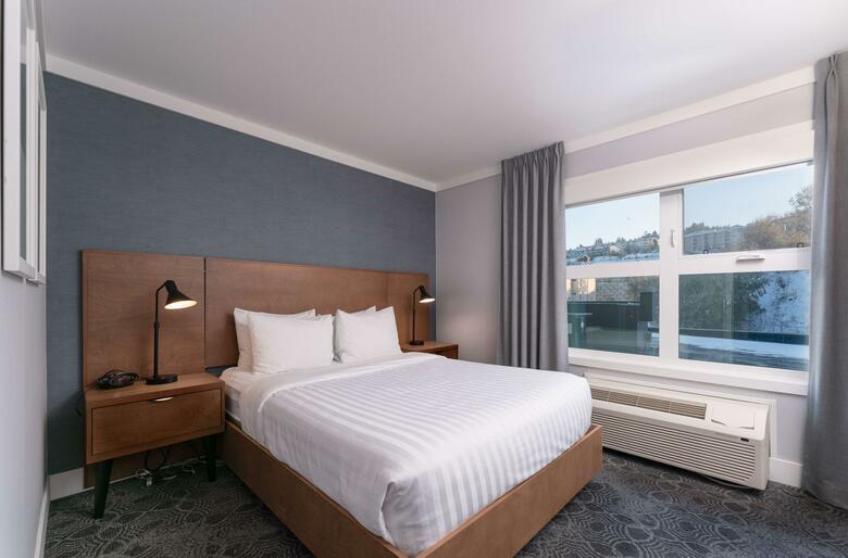 Hotel Comfort Inn & Suites