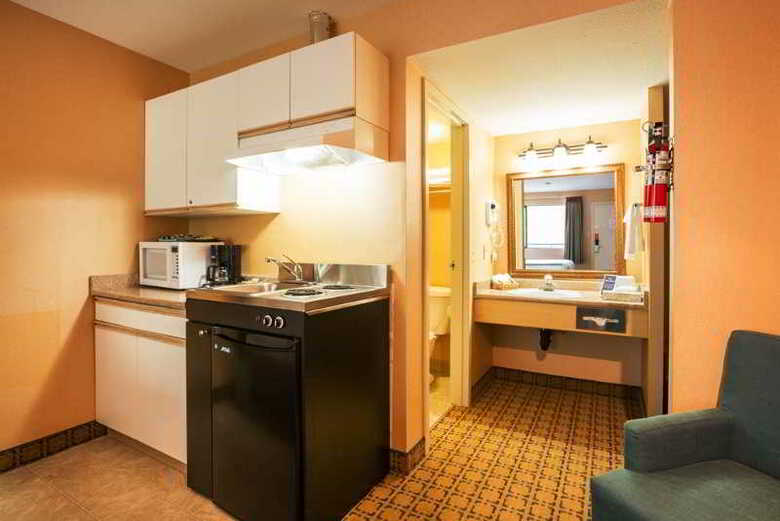 Hotel Accent Inns Kelowna