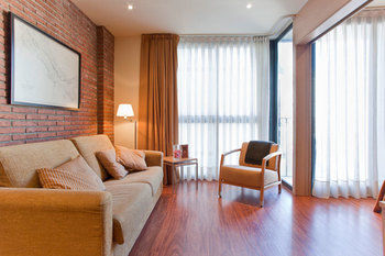 Serennia Apartamentos Arc De Triomf