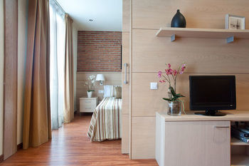 Serennia Apartamentos Arc De Triomf