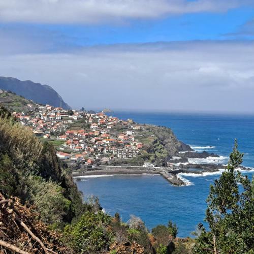 Chal� Seixal-sea View