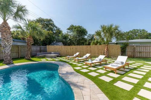 *new* The Palm Garden - Bright, Tropical Retreat!