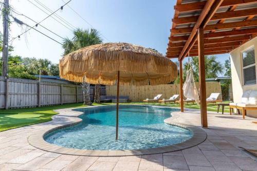 *new* The Palm Garden - Bright, Tropical Retreat!