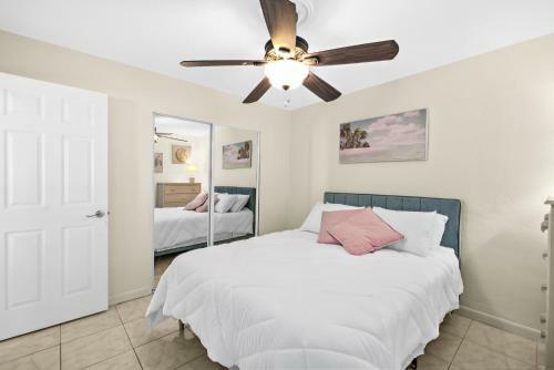 Seven Bedroom Home And Private Studio