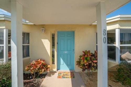 Seven Bedroom Home And Private Studio