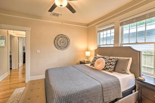 Renovated Bayshore Bungalow With Backyard Patio