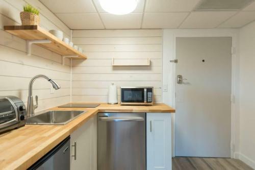 Apartamento Deluxe Studio W/ Lakeview - Free Parking/pool