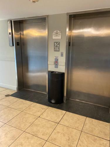 Apartamento Deluxe Studio W/ Lakeview - Free Parking/pool
