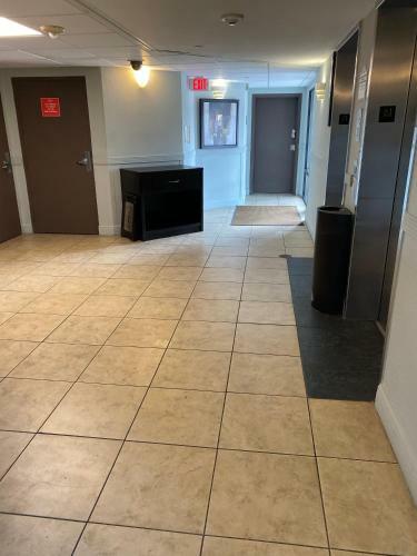 Apartamento Deluxe Studio W/ Lakeview - Free Parking/pool