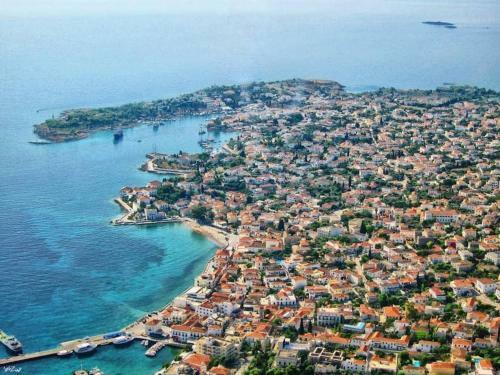 Posada Levante, Colours And Aromas Of Spetses