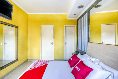 Oyo Nobs Hotel