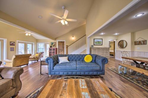 Young Harris Home With Deck And Mountain Views!