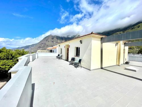 Studio Apartment, Freewifi, Great View From Terrace