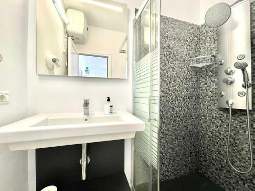 One Bedroom House 2, Wifi, Ac, Mountain View