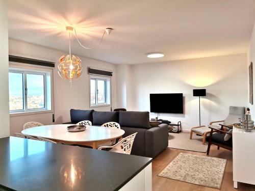 Two Bedroom Apartment With Porto?s Panoramic View