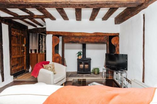 Tudor Cottage ? An Enchanting Unique Stay