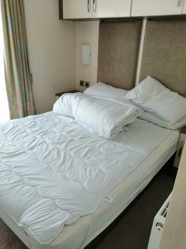 Mw14 Luxury Caravan Sand Le Mere Holiday Park