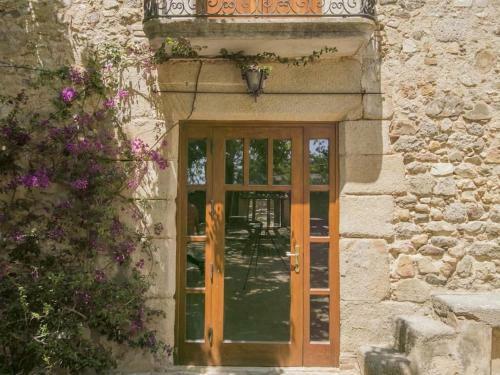 Mas�a Rural Can Llorens Con Piscina Privada