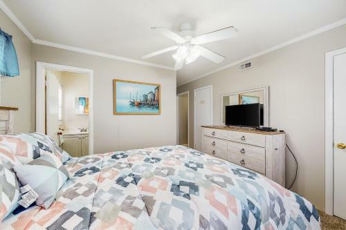 Sunny Seas 3b