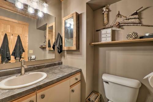 Charming Log Cabin At Double Jj Ranch Resort!