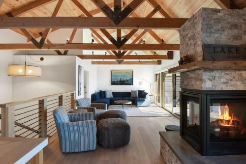 Lakefront Luxury