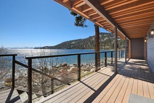 Lakefront Luxury